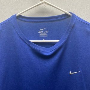 Womens Nike long sleeve drifit navy